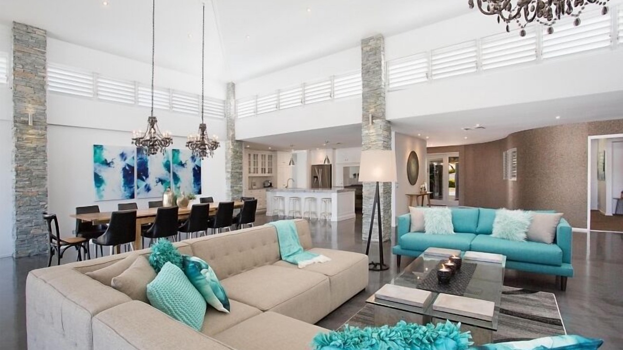 Photo of Livingroom in Broadbeach Waters