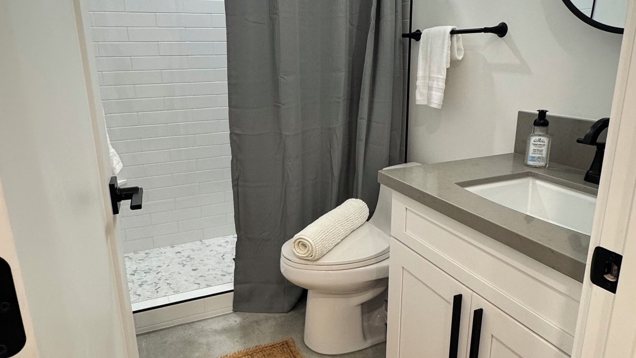 Photo of Bathroom in Kahuku