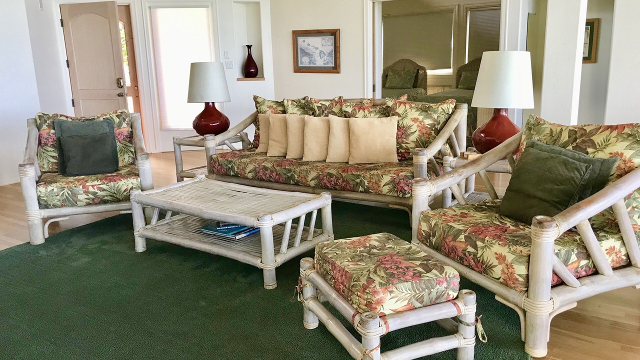 Photo of Livingroom in Waialua