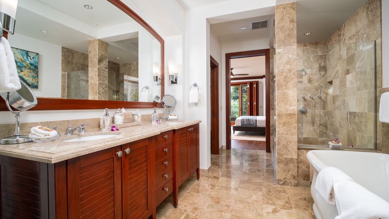 Photo of Bathroom in Wailea