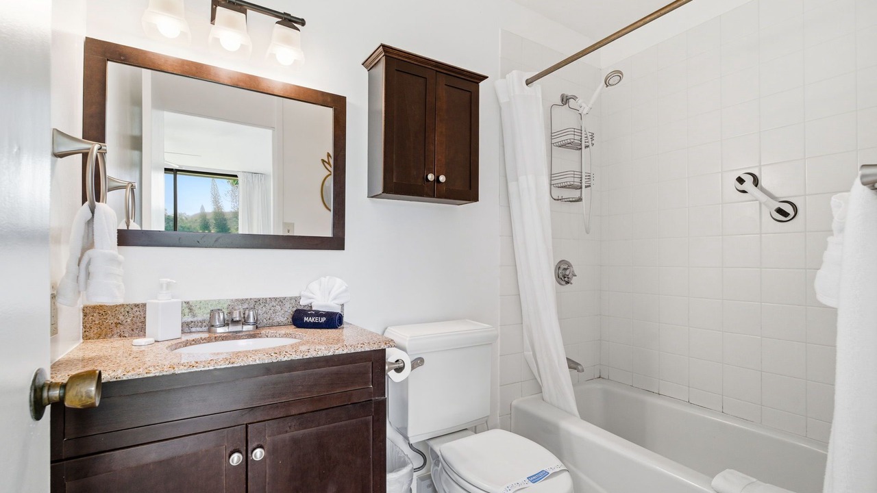 Photo of Bathroom in Kahuku