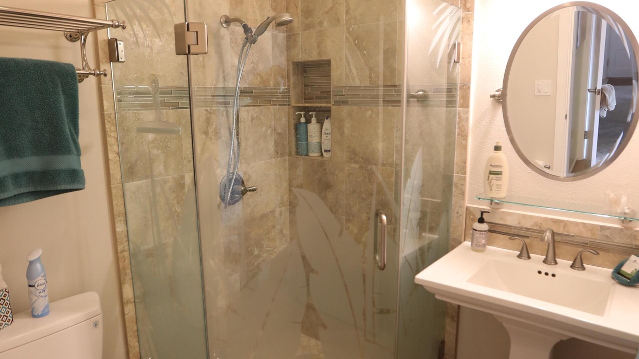 Photo of Bathroom in Wailua