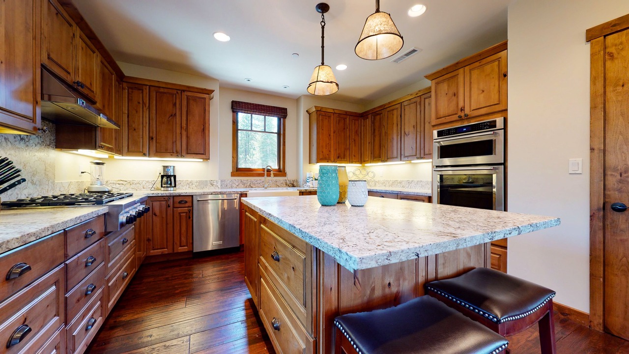 Photo of Kitchen in Mammoth Lakes