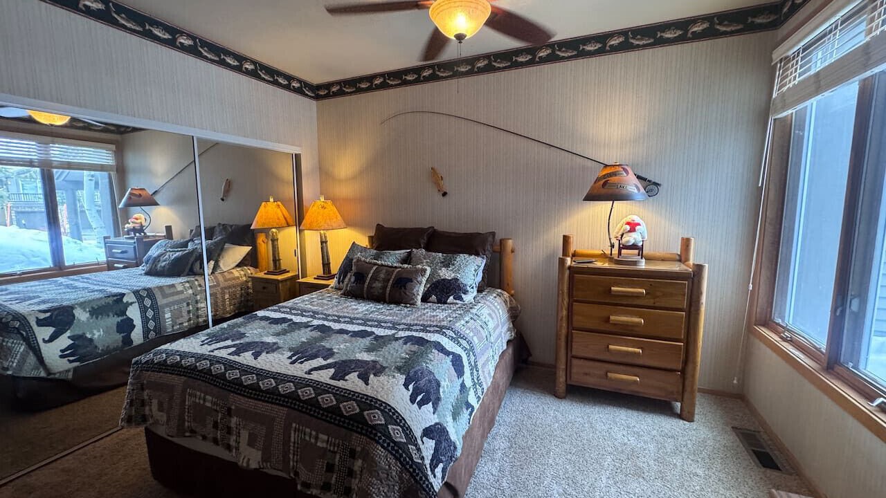Photo of Bedroom in Mammoth Lakes