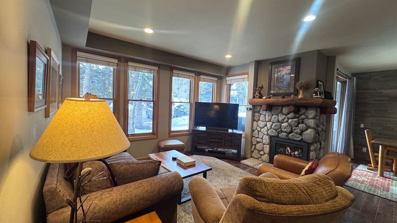 Photo of Livingroom in Mammoth Lakes