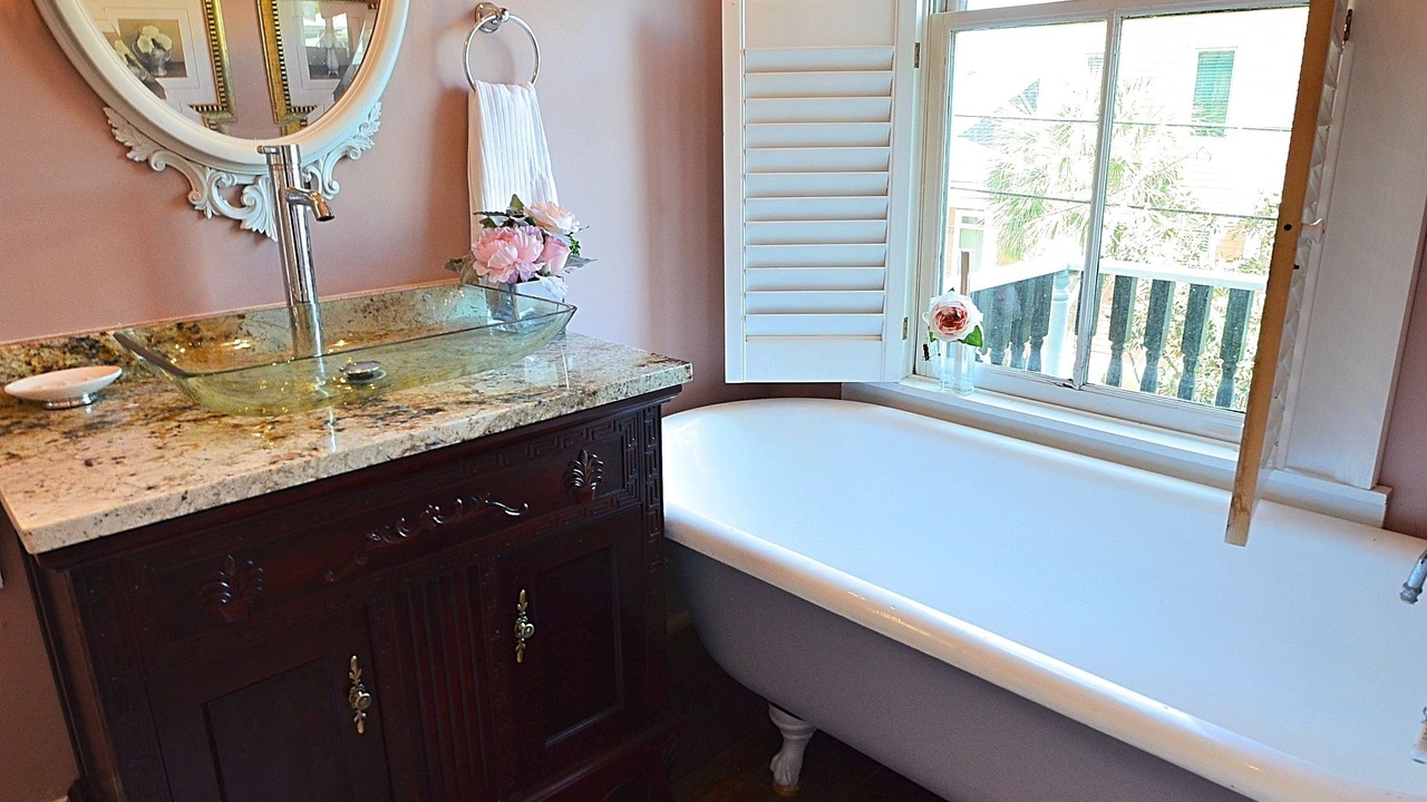 Photo of Bathroom in Beach Institute