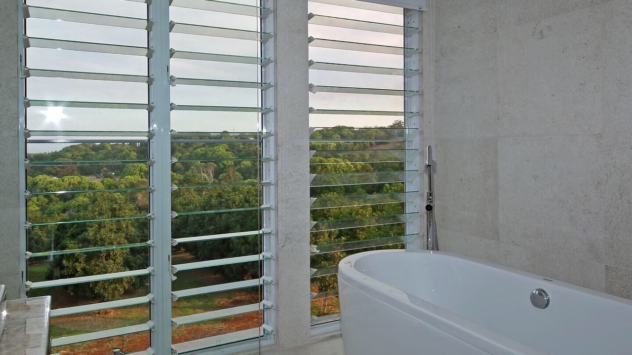 Photo of Bathroom in Teven