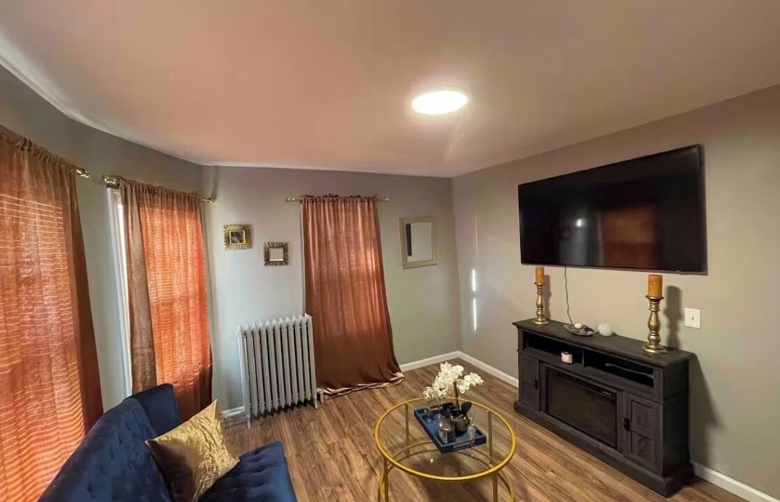 Photo of Livingroom in Trenton