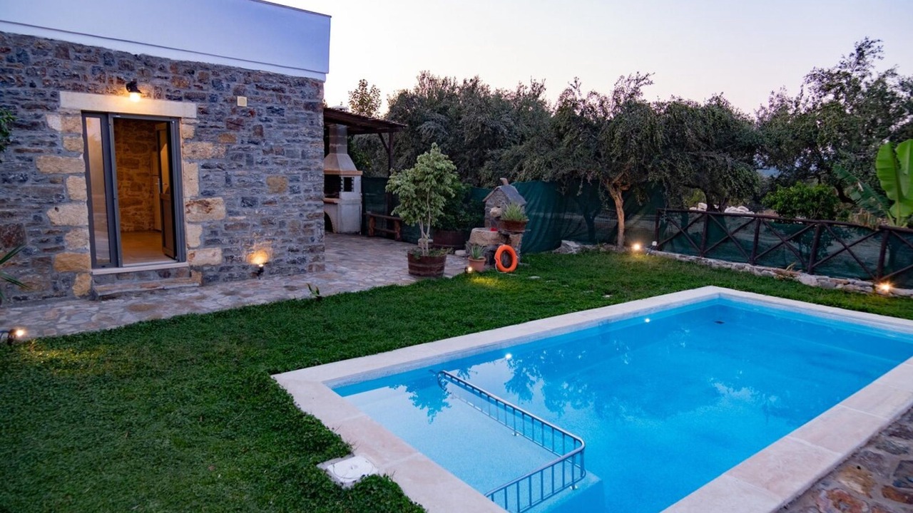 Photo of Outdoor in Pemonia