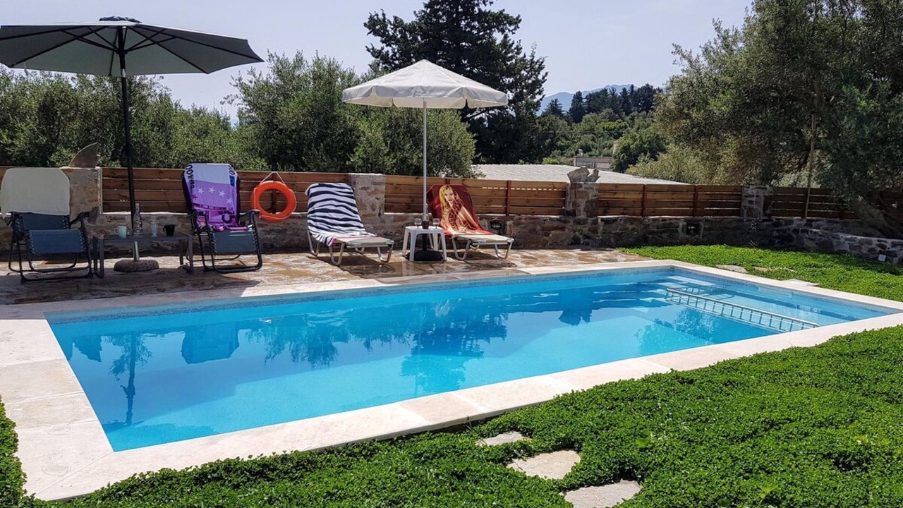 Photo of Outdoor in Pemonia