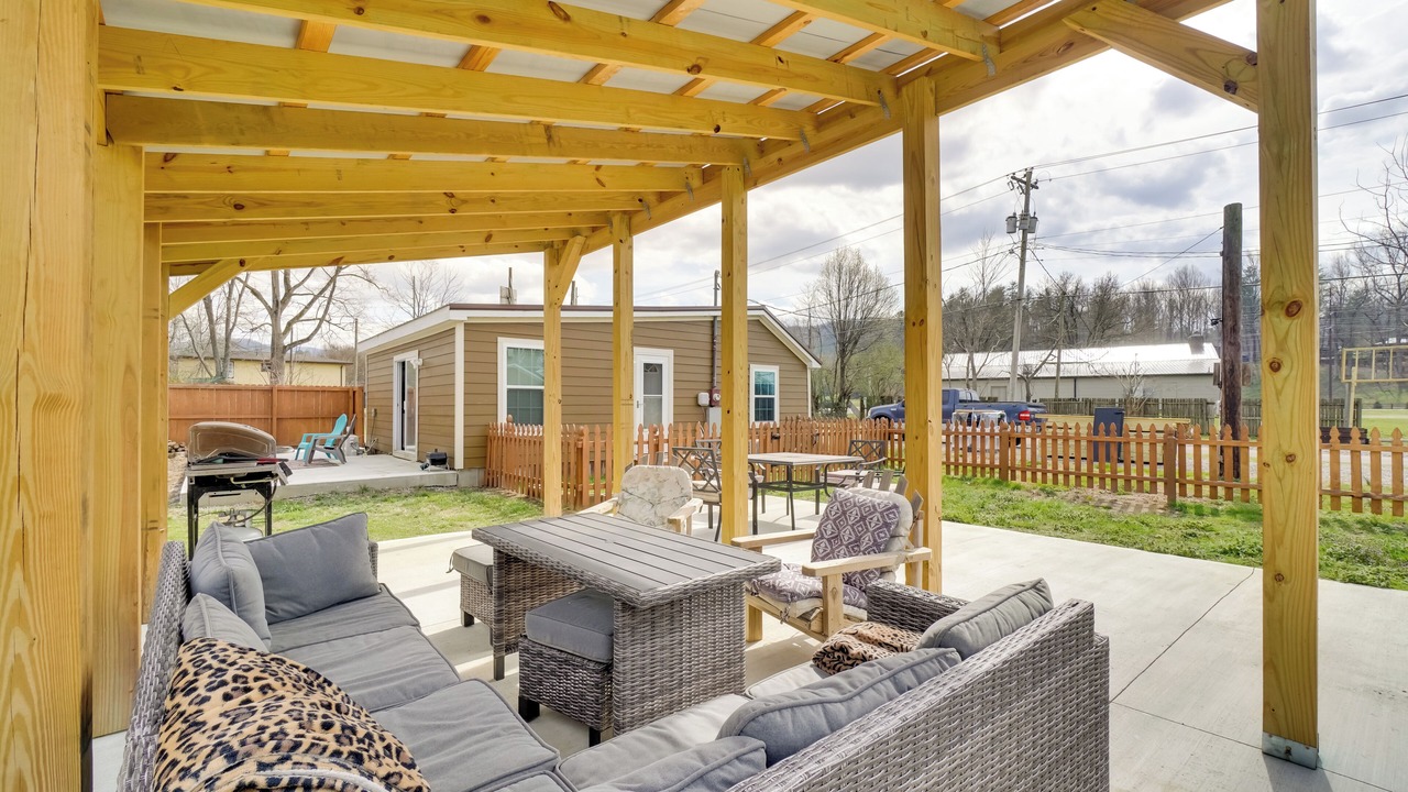 Photo of Outdoor in Townsend