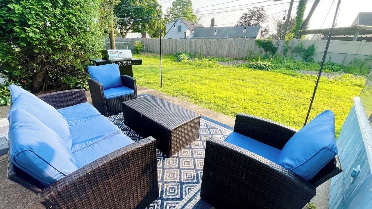 Photo of Patio Balcony in Levittown