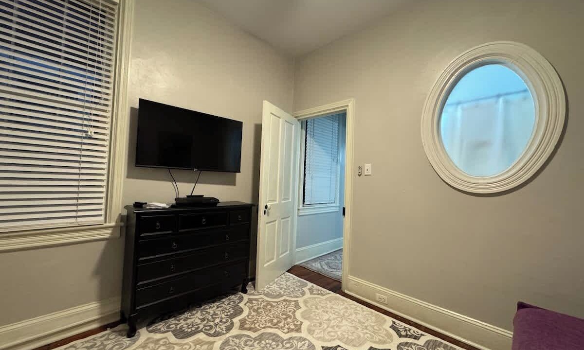 Photo of Livingroom in Harrisburg - Hershey