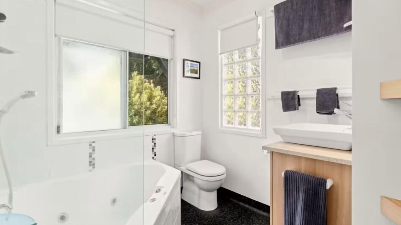 Photo of Bathroom in Hastings Point