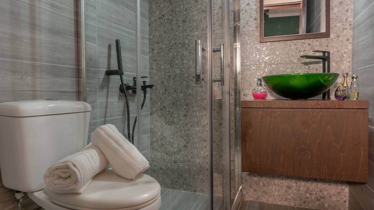 Photo of Bathroom in Vatolakkos