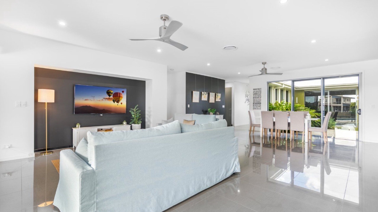 Photo of Livingroom in Banksia Beach