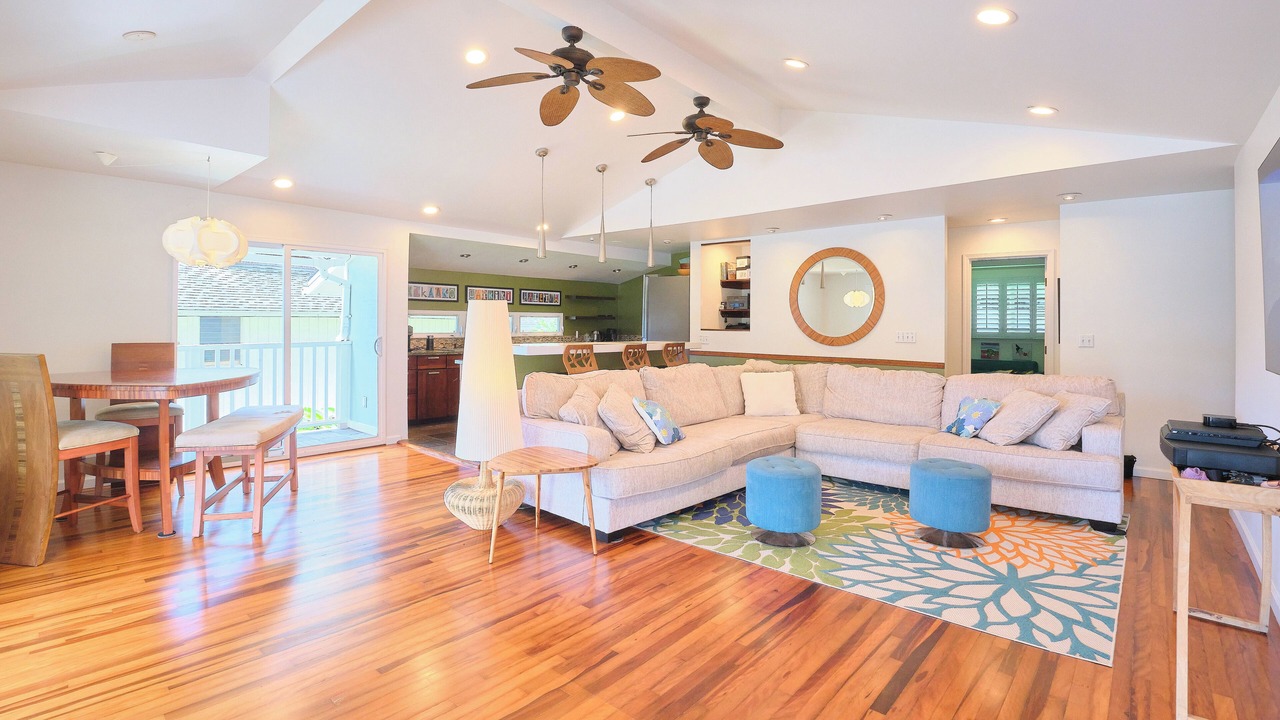Photo of Livingroom in Manoa