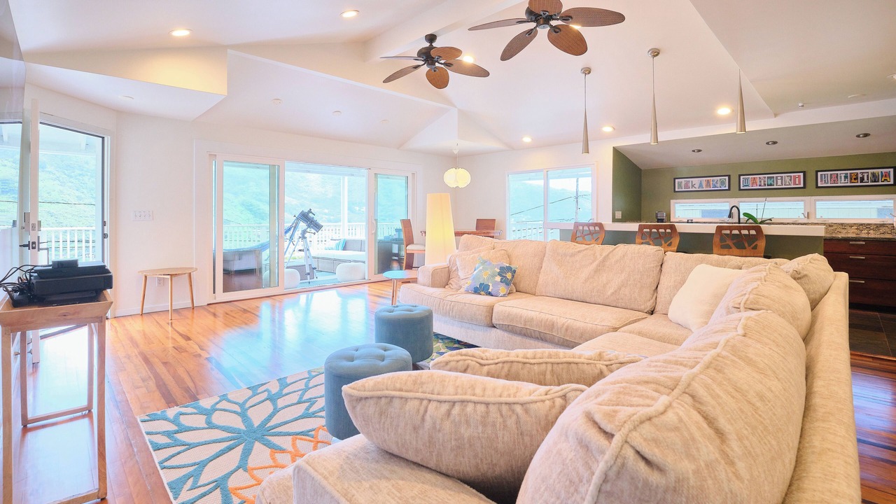 Photo of Livingroom in Manoa