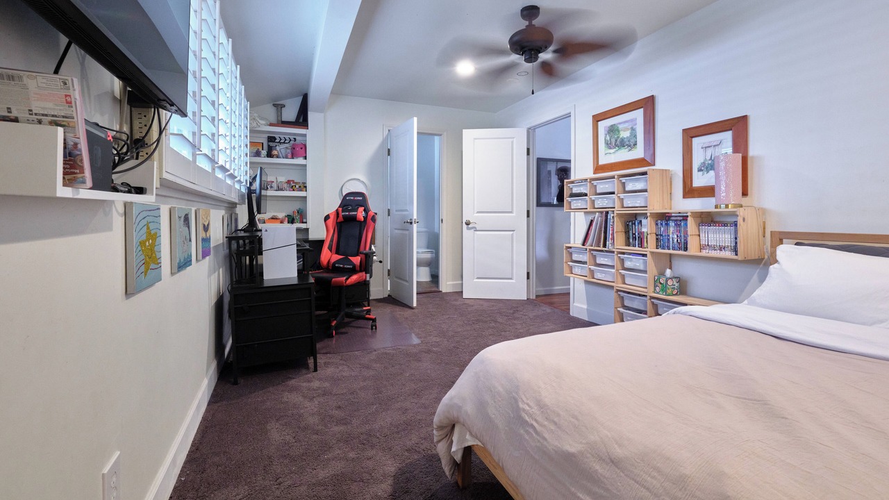 Photo of Bedroom in Manoa