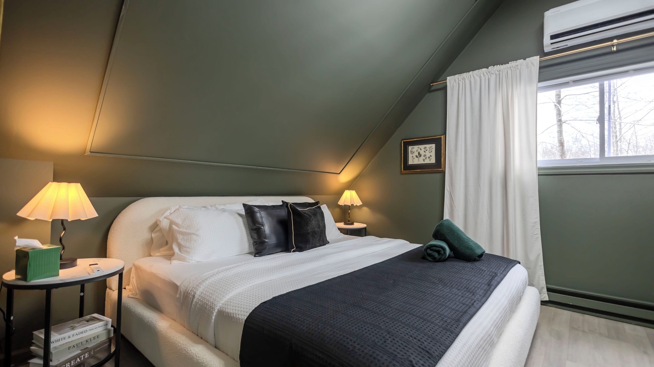 Photo of Bedroom in Tobyhanna