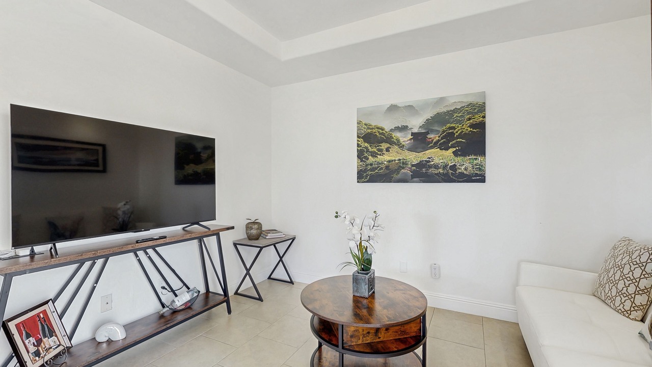 Photo of Livingroom in Pepeekeo