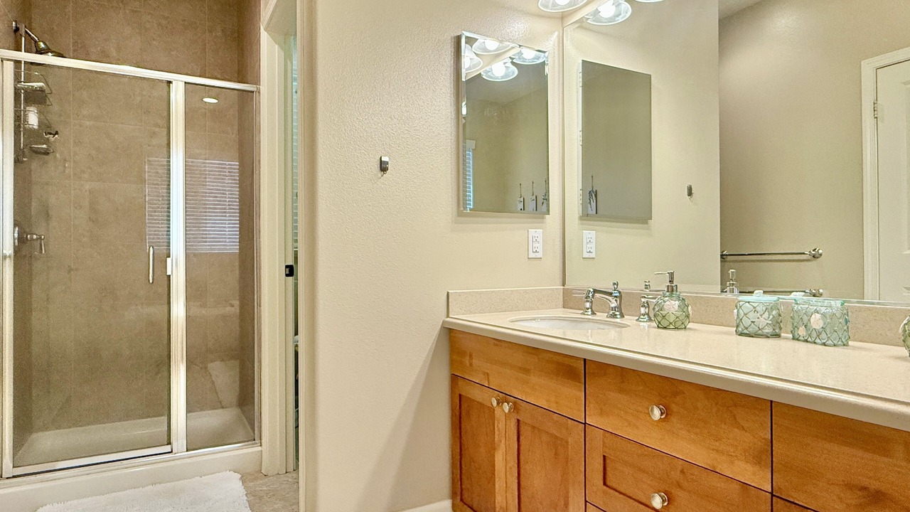 Photo of Bathroom in Ewa