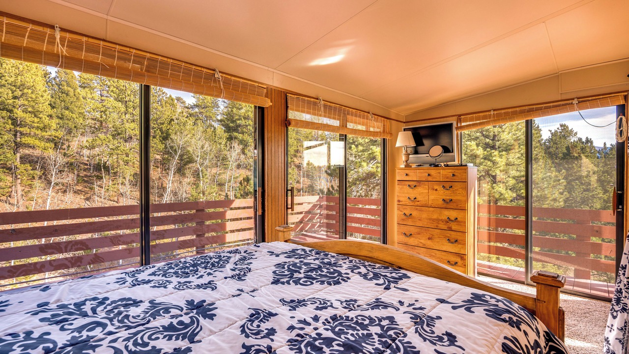 Photo of Bedroom in Spring Valley