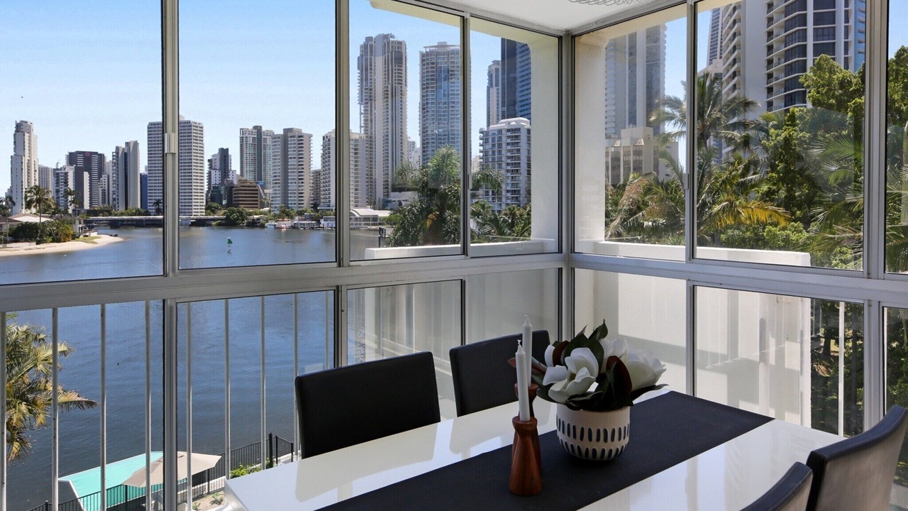 Photo of Livingroom in Surfers Paradise