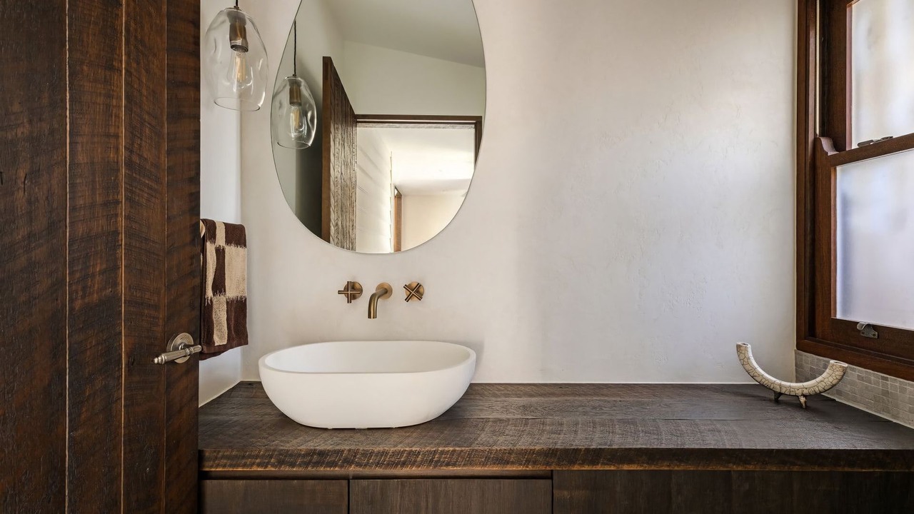 Photo of Bathroom in Suffolk Park