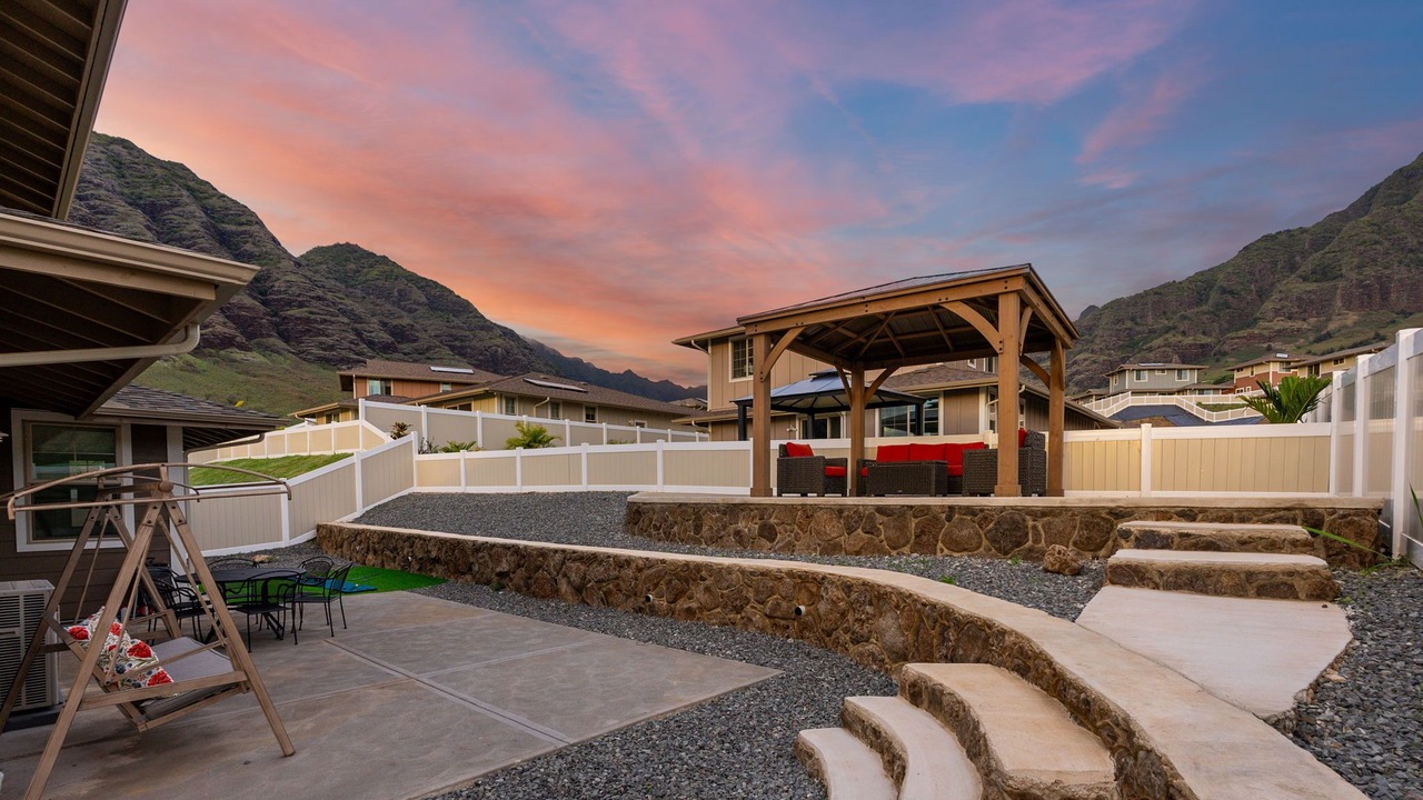 Photo of Outdoor in Makaha Valley