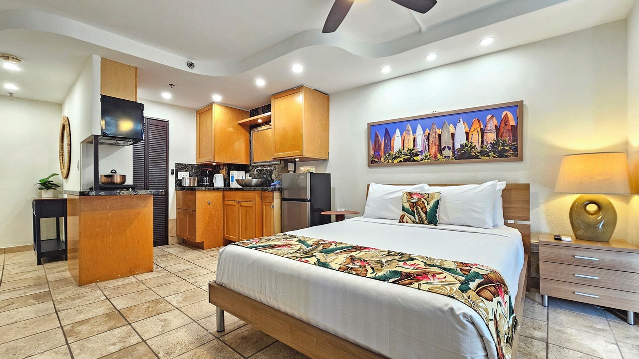 Photo of Bedroom in Waikiki