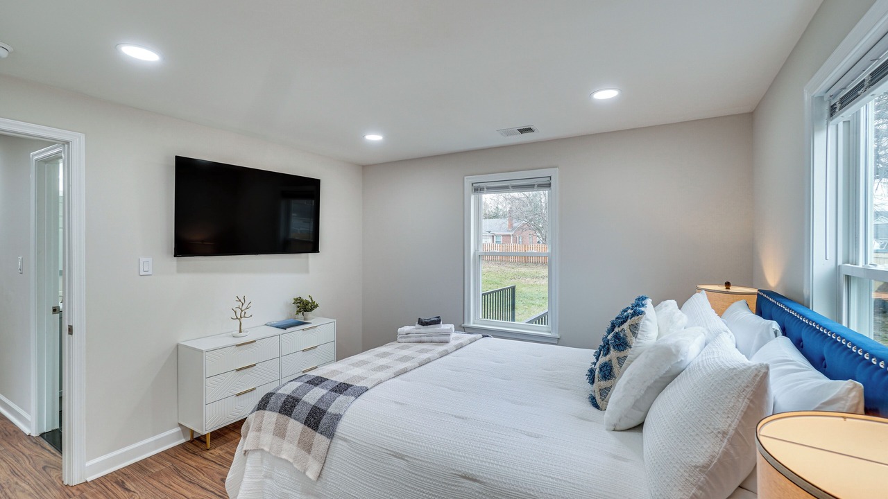 Photo of Bedroom in Leesburg