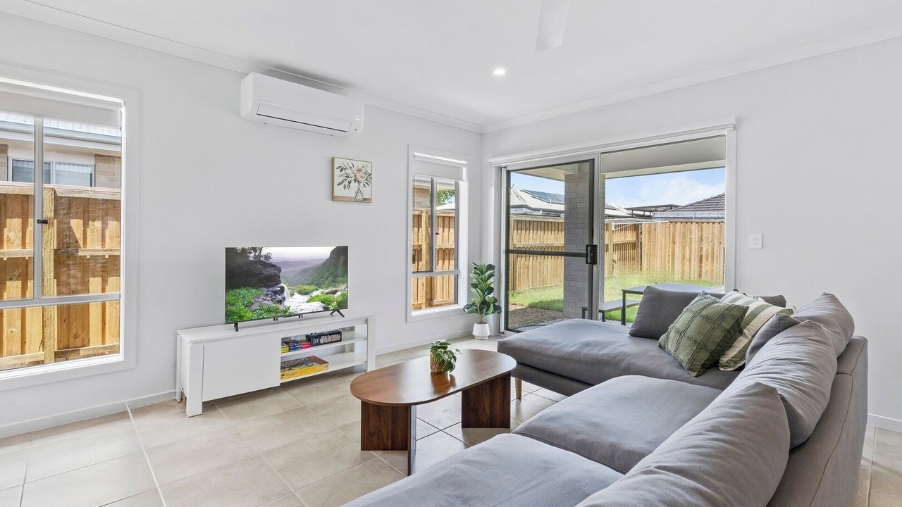 Photo of Livingroom in Crestmead