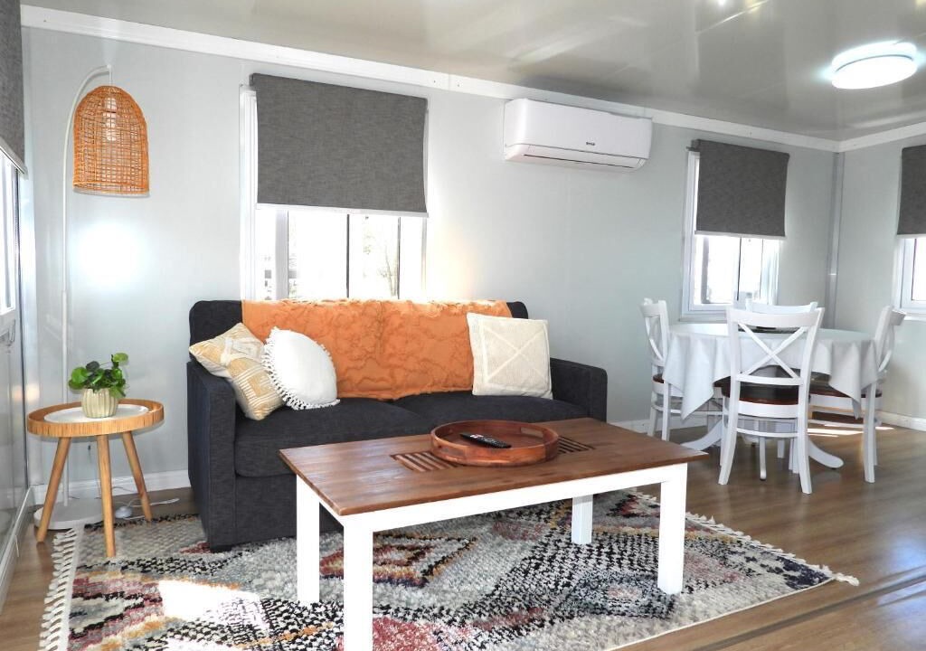 Photo of Livingroom in Glen Aplin