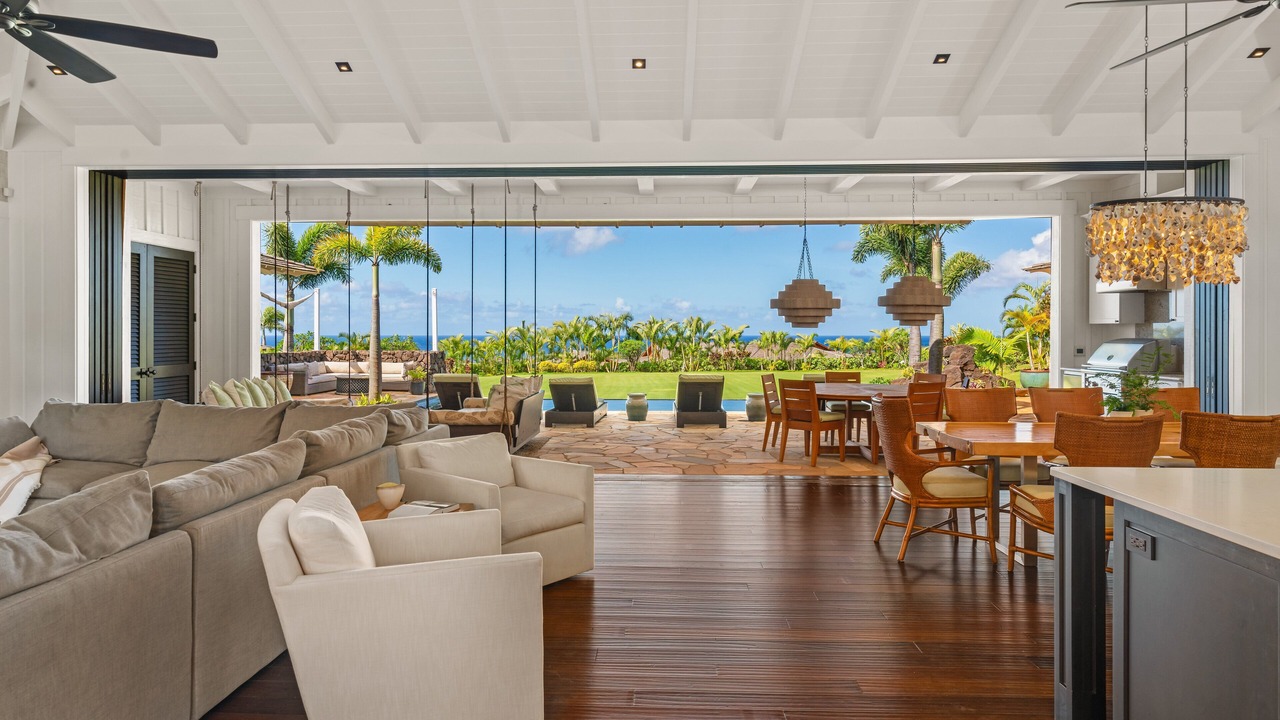 Photo of Livingroom in Poipu