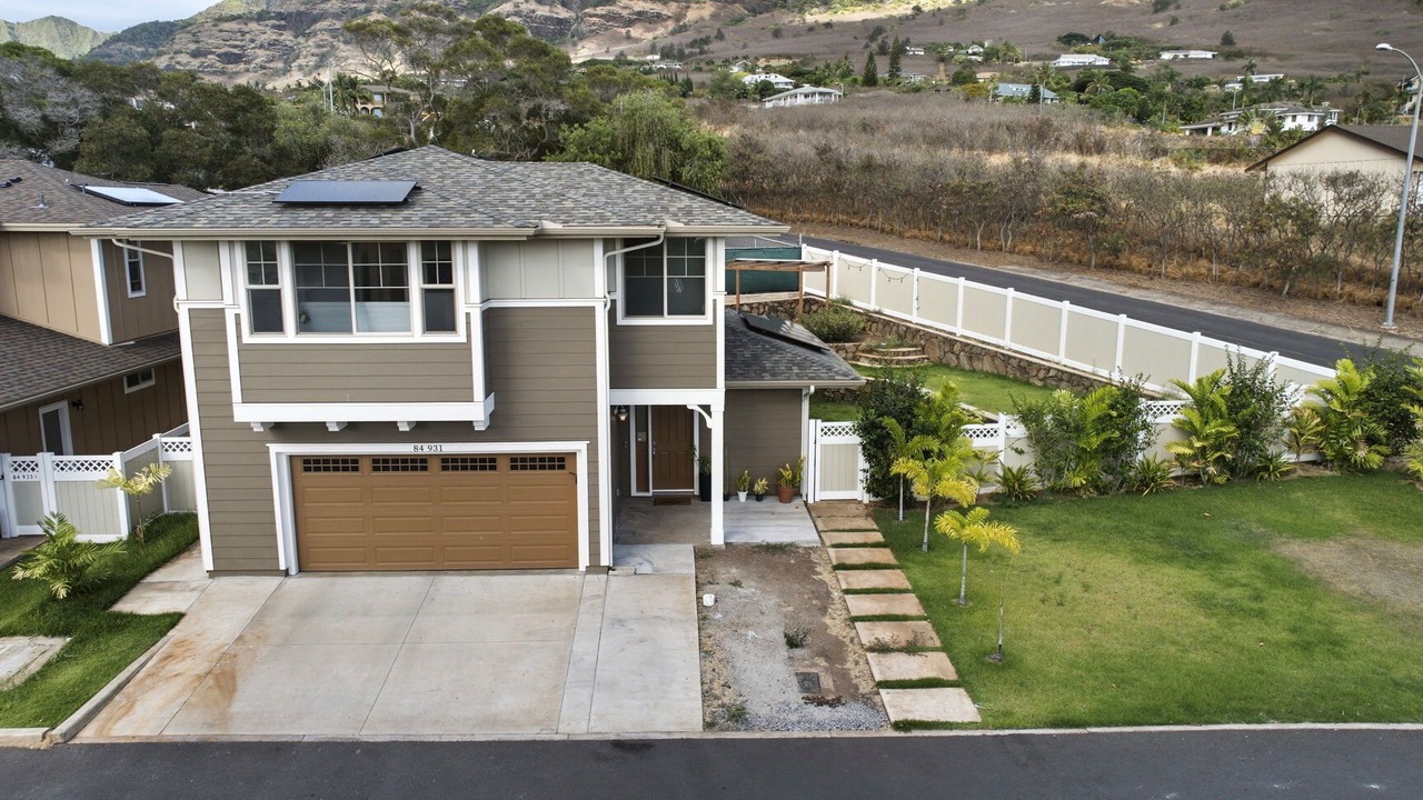 Photo of Outdoor in Makaha Valley