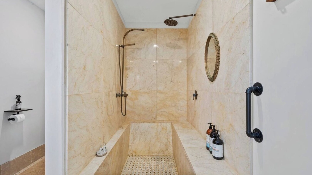 Photo of Bathroom in Hastings Point
