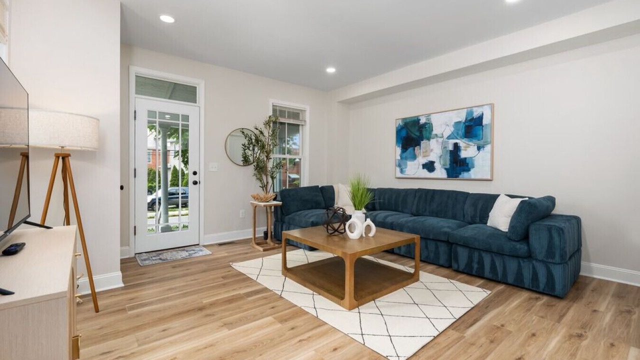 Photo of Livingroom in Victorian Village