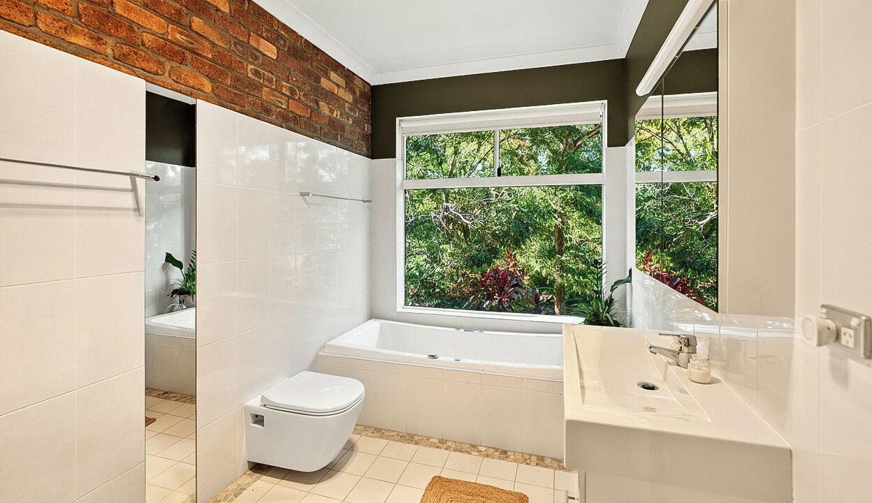 Photo of Bathroom in Burringbar