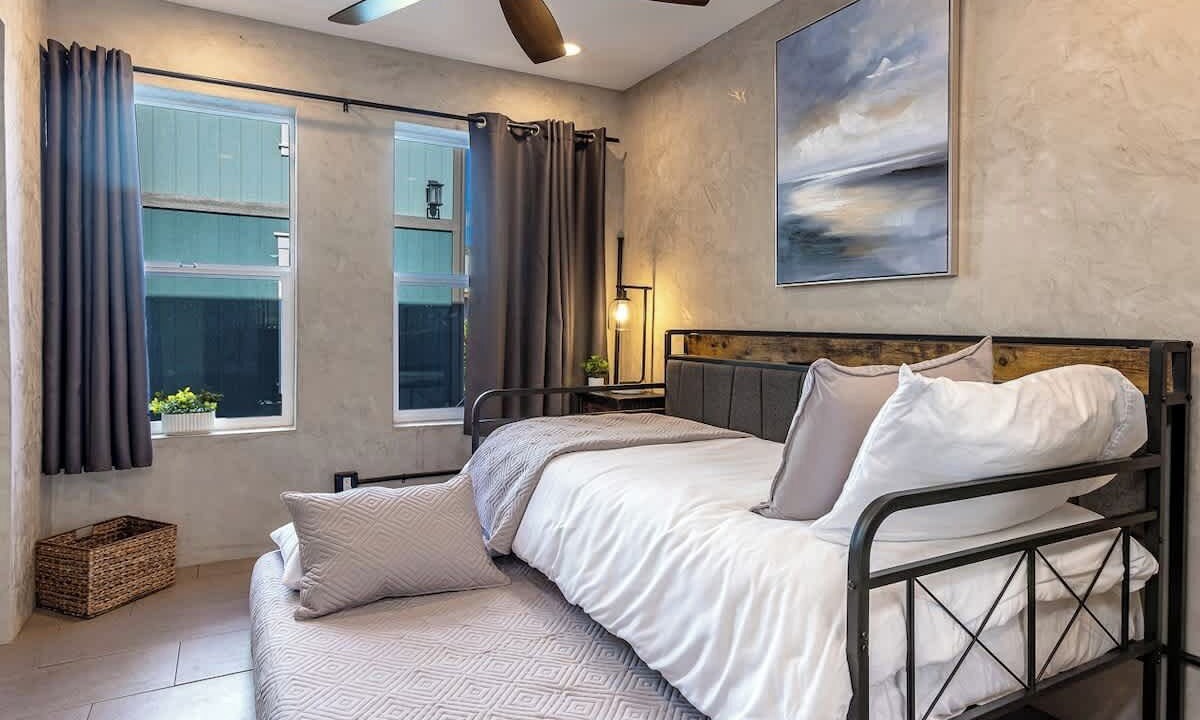 Photo of Bedroom in Wailuku