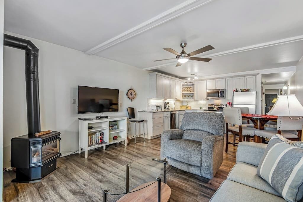 Photo of Livingroom in Dillon