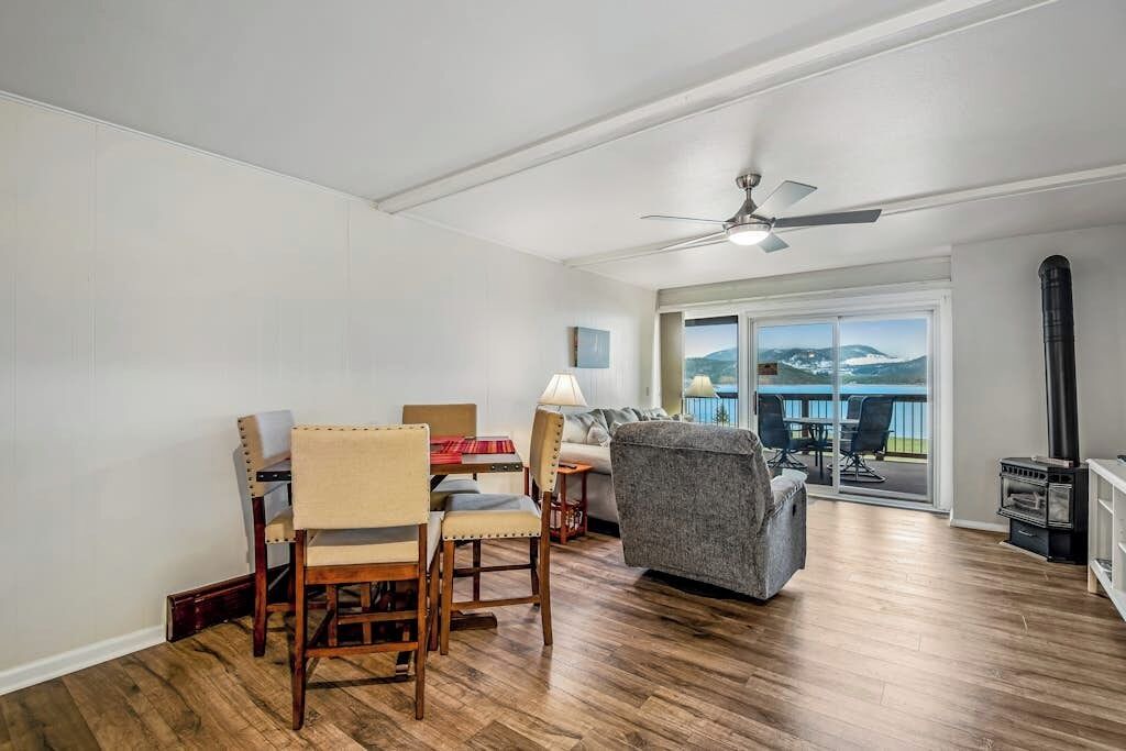 Photo of Livingroom in Dillon