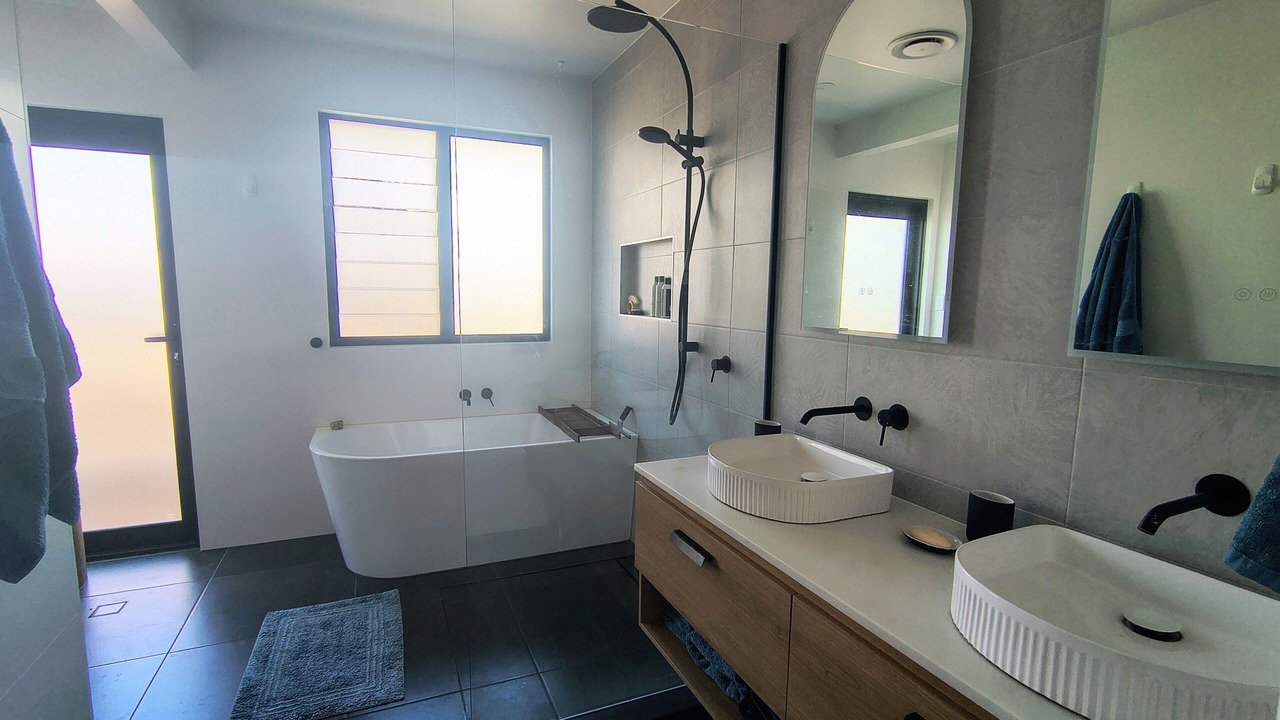 Photo of Bathroom in Ocean Shores