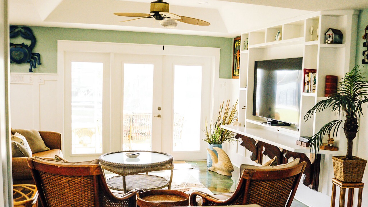 Photo of Livingroom in Crystal Shores