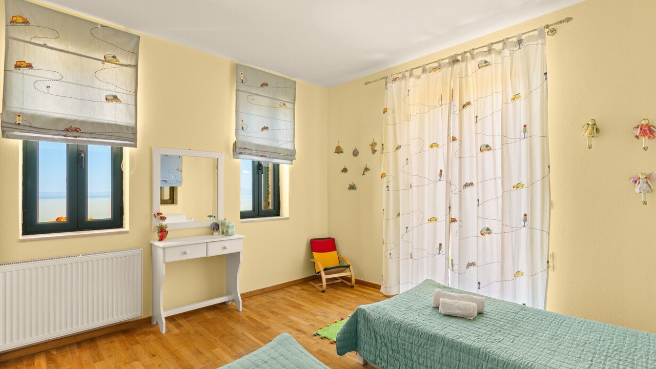 Photo of Bedroom in Lefktron