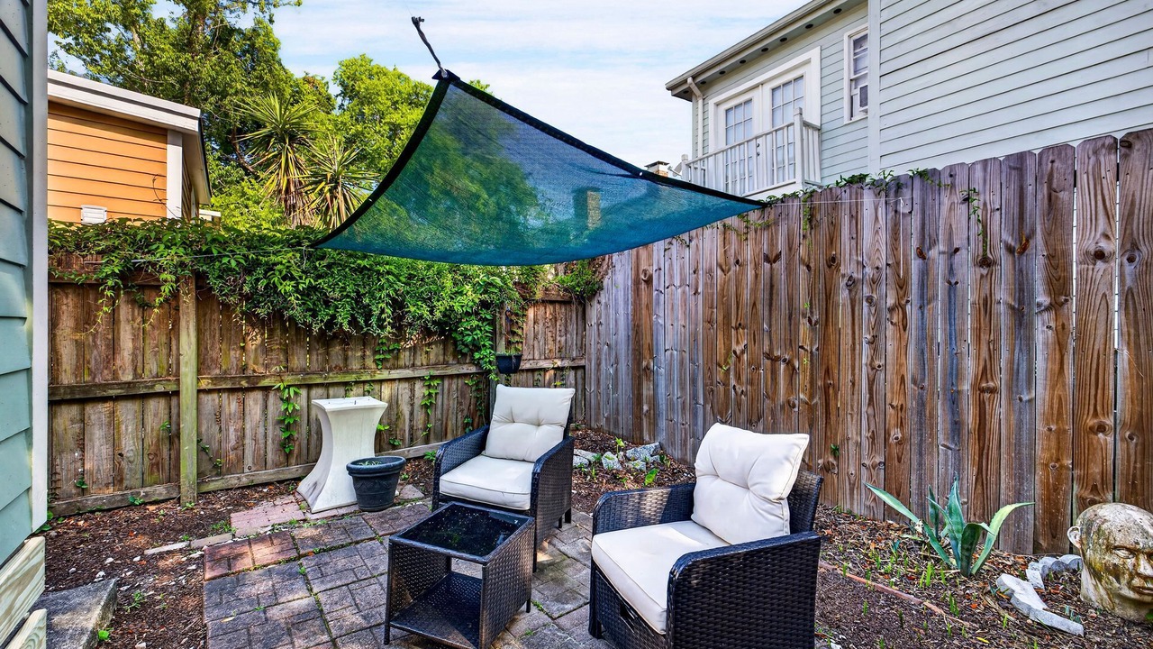 Photo of Patio Balcony in Beach Institute