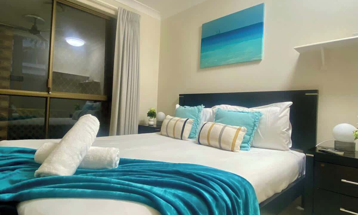 Photo of Bedroom in Mermaid Waters