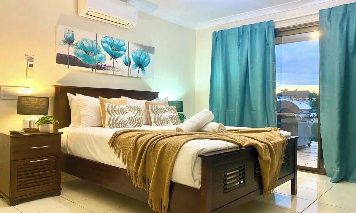 Photo of Bedroom in Mermaid Waters