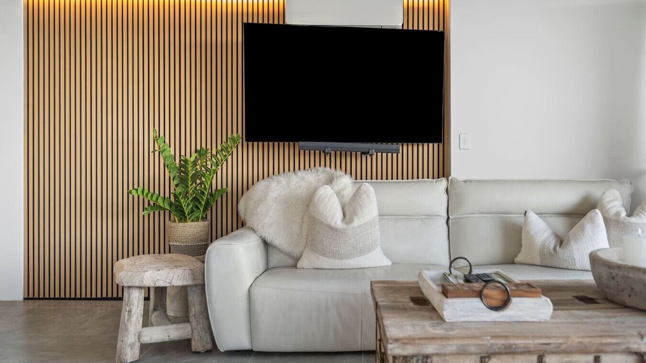 Photo of Livingroom in Main Beach