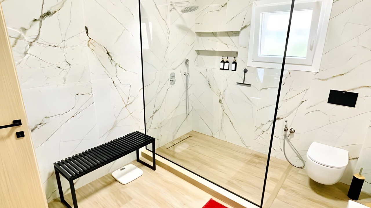 Photo of Bathroom in Pangaio